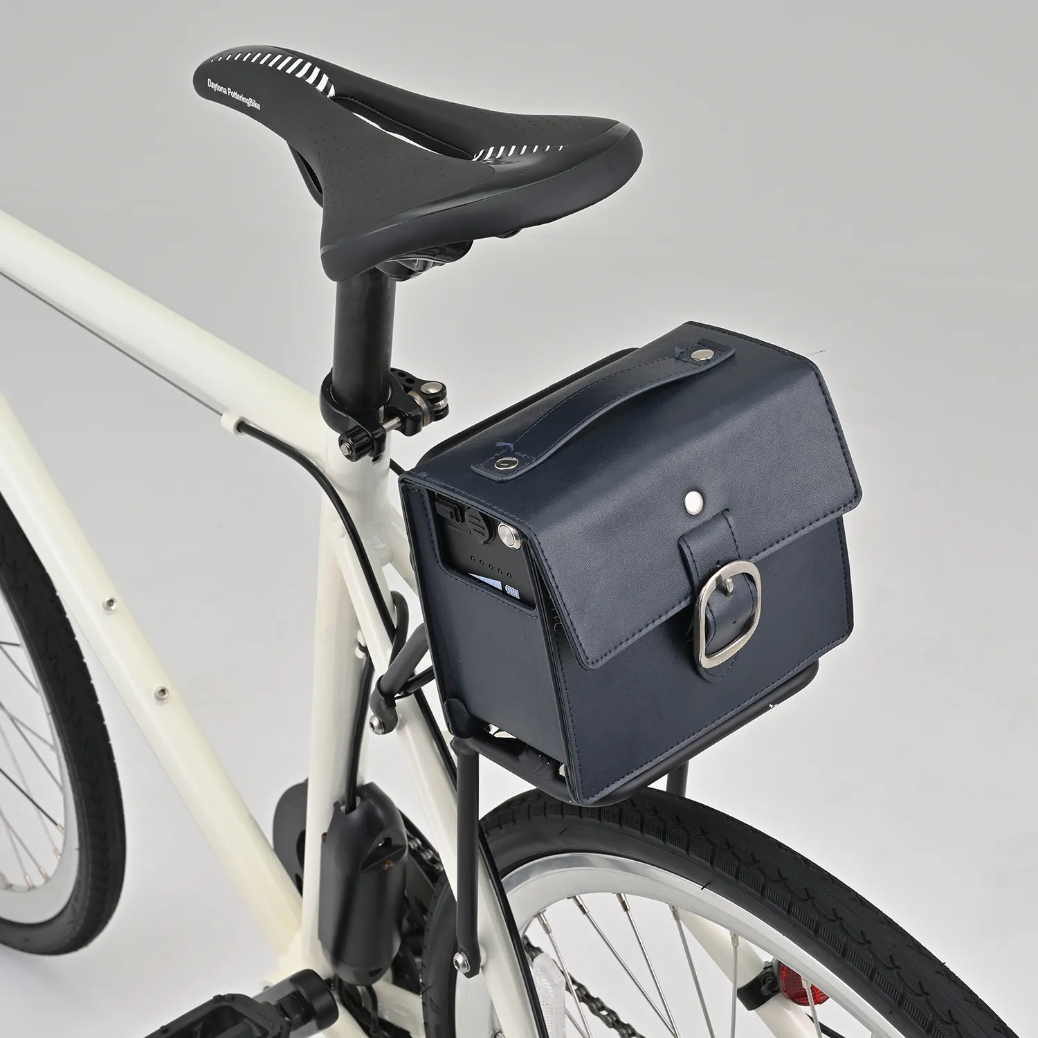 DE02 - 電動アシスト自転車（ホワイト）｜Daytona Mobility